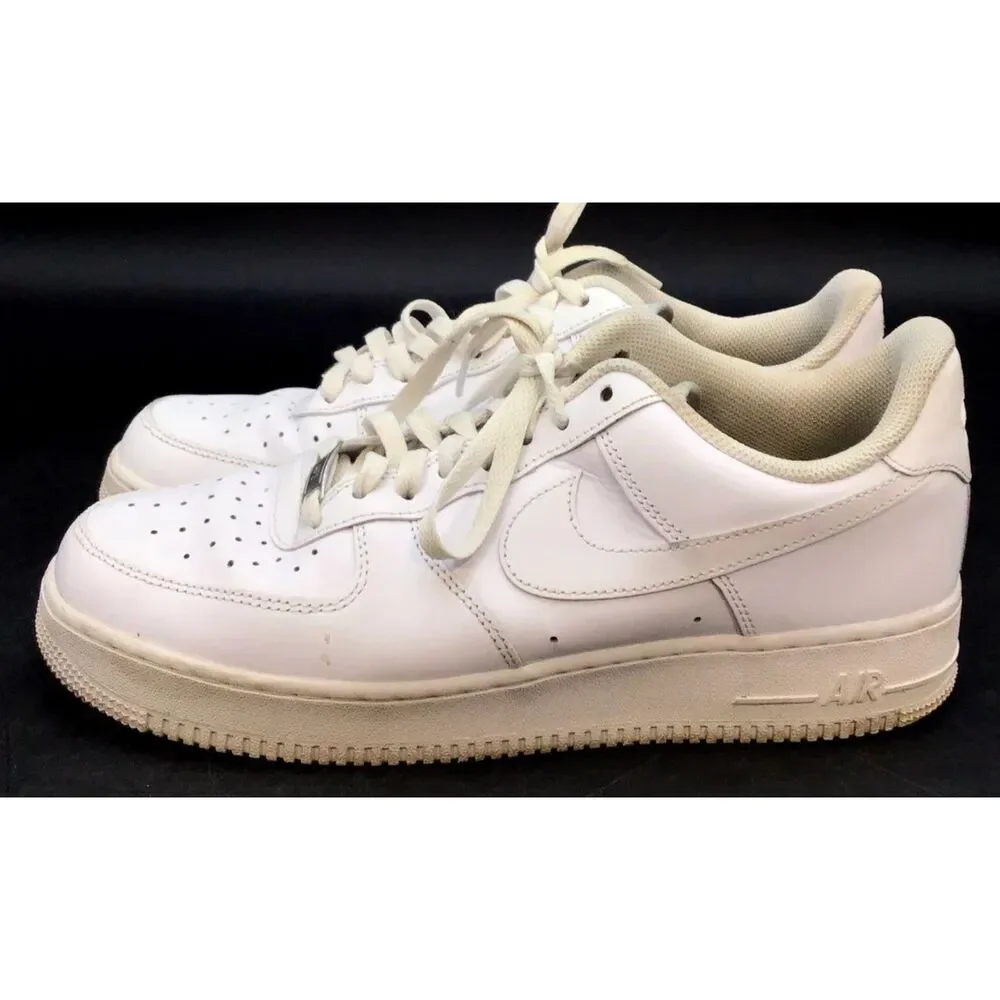 VINTAGE Nike Men's Air Force 1 '07 White Athletic Tennis Shoes - Size 10.5